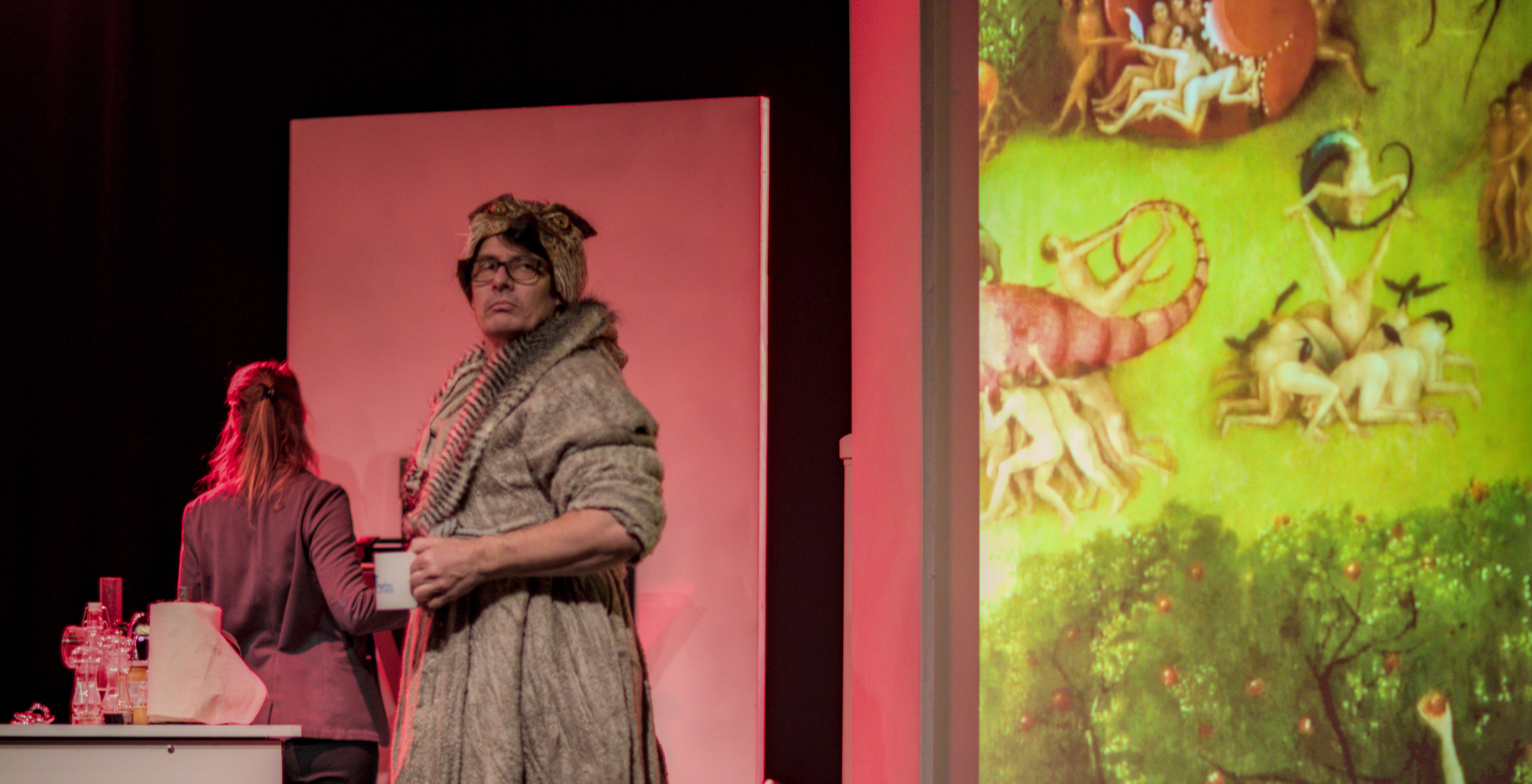 LA PETITE CUISINE D'UN GRAND SINGE